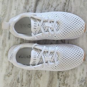 NOBULL White Mesh Runner(women's)